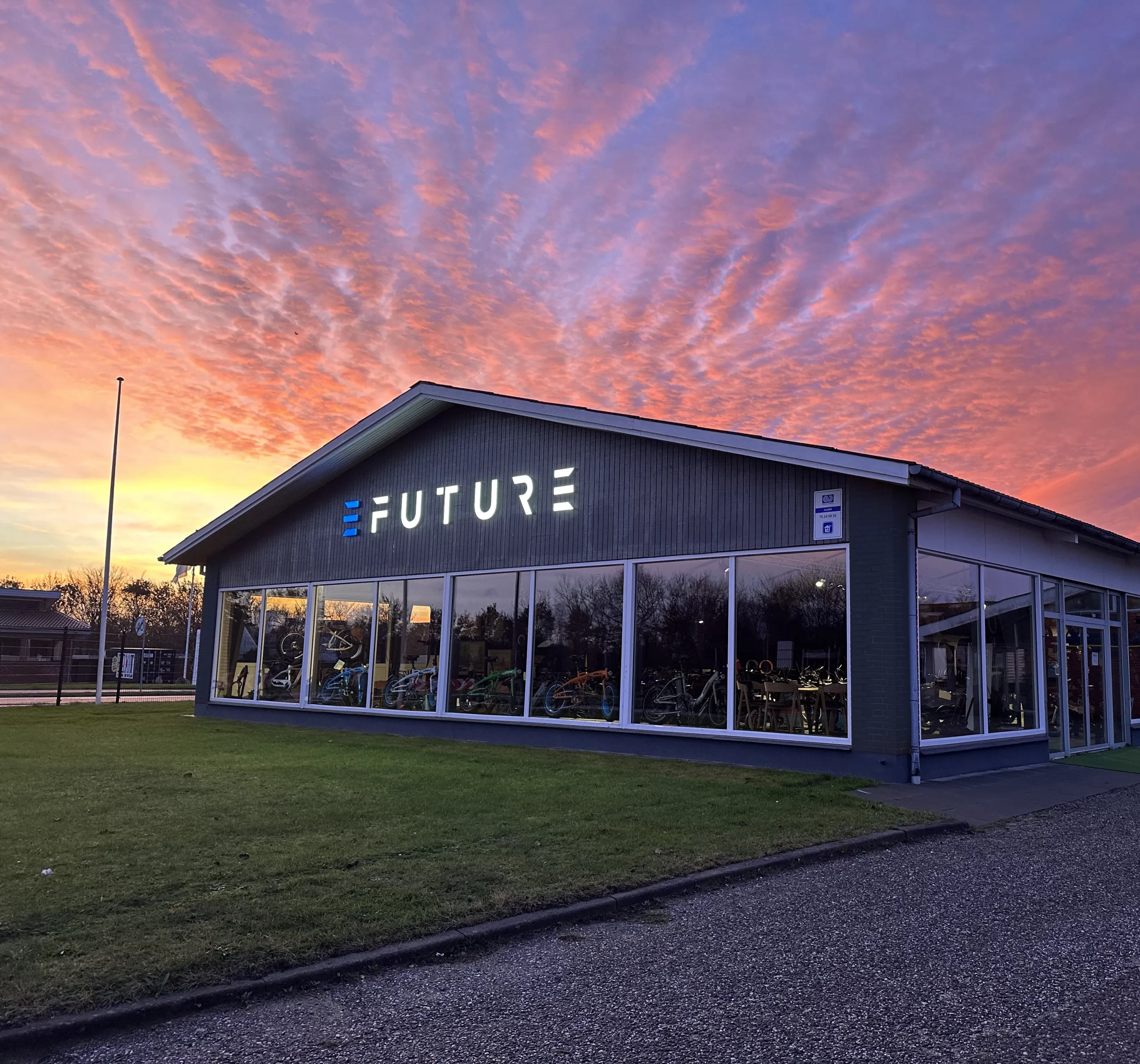 Efuture Showroom scaled