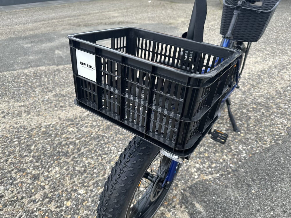 Kasse til frontlad - Sort 11 Sort basil kasse paa cykel
